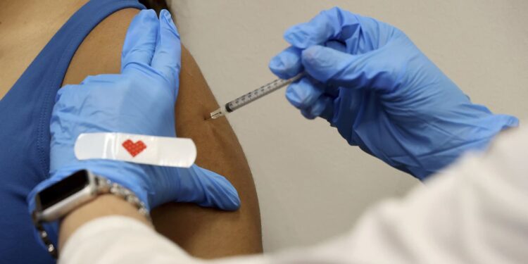 New Covid vaccines are coming to the U.S. this fall, but uptake may be low — Here’s why New Covid vaccines are coming to the U.S. this fall, but uptake may be low — Here’s why