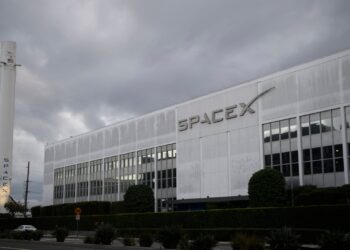 DOJ sues SpaceX alleging hiring discrimination against refugees and asylum recipients