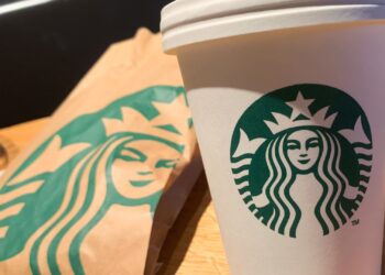 Starbucks beats earnings estimates, but sales disappoint despite China boom