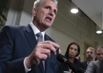 Kevin McCarthy says ‘we’re going to keep government open,’ pivots to 45-day plan relying on Democratic help
