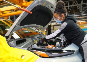 UAW president calls GM offer with 10% pay increases ‘insulting’ ahead of strike deadline a week away