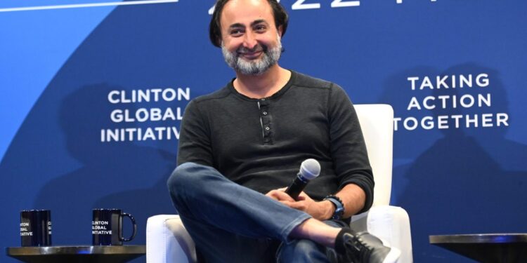 Commerce Department partners with major VC firms encourage startups to be “responsible” in AI use Commerce Department partners with major VC firms encourage startups to be “responsible” in AI use