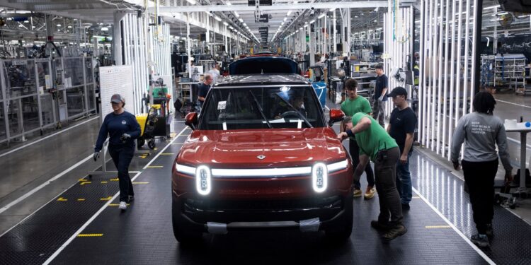 Rivian lowers earnings guidance after missing Wall Street’s third-quarter expectations Rivian lowers earnings guidance after missing Wall Street’s third-quarter expectations