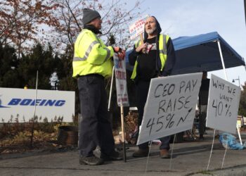 Striking Boeing machinists vote on union-backed contract proposal, this time with a warning