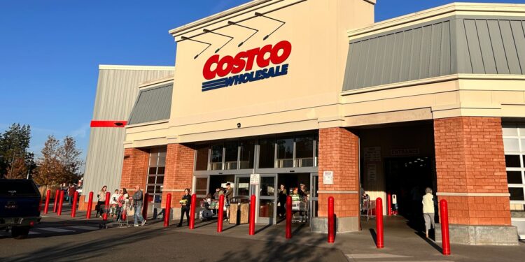 Costco beats on earnings as e-commerce sales jump