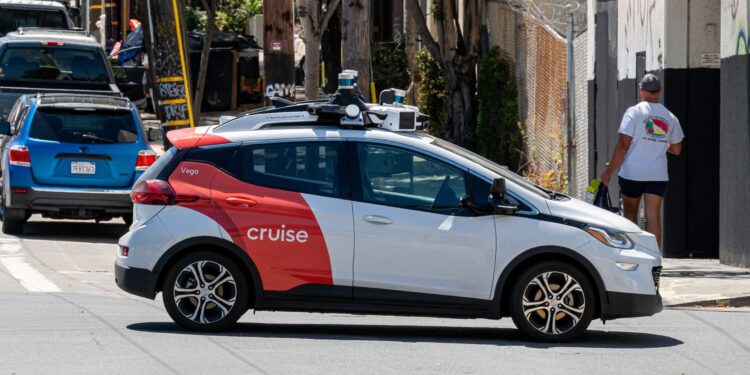 From growth to gone: GM’s Cruise robotaxi business is latest growth initiative to falter