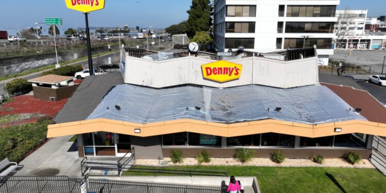 These restaurant chains closed locations in 2024