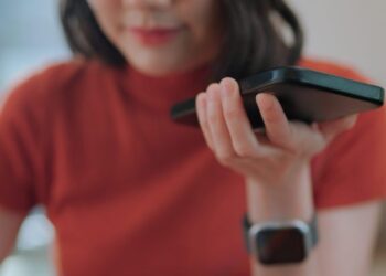 AI could revolutionize the future of mental health care, but it comes with big risks