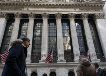 Dollar and oil surge, stocks fall on Trump tariffs: markets wrap