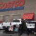 Costco reports mixed second-quarter earnings, comparable sales growth