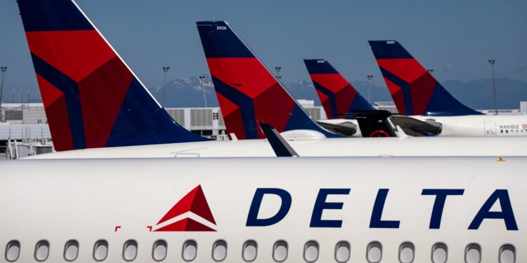 Delta Air Lines slashes earnings outlook on weaker U.S. demand, sending shares lower Delta Air Lines slashes earnings outlook on weaker U.S. demand, sending shares lower