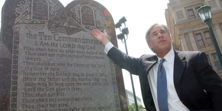 Texas students could face mandatory prayer and Ten Commandments in the classroom after Senate passes pair of bills