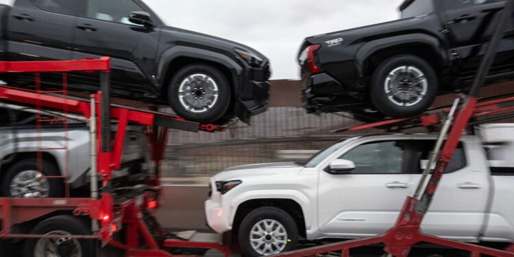 Auto stocks rise as Trump says he wants to ‘help’ some car companies