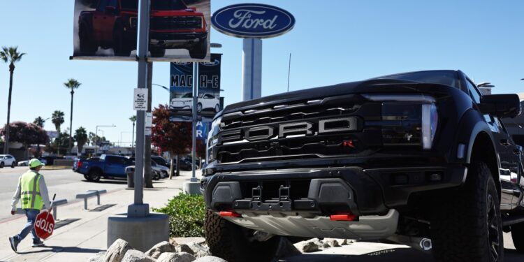 Automakers seek ‘opportunity in the chaos’ of Trump’s tariffs Automakers seek ‘opportunity in the chaos’ of Trump’s tariffs