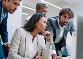 More companies than ‘normal’ are withdrawing guidance for the quarter as uncertainty about tariffs looms, UBS analyst says