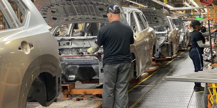 Trump’s ongoing 25% auto tariffs expected to cut sales by millions, cost 0 billion