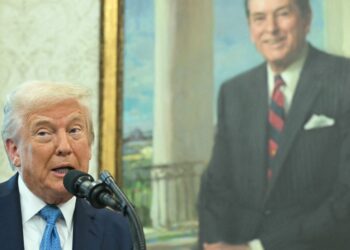 ‘Don’t fight the Oval Office’: Investors are finally taking Trump seriously and it’s causing a volatility spike