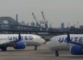 United cuts Newark schedule after hundreds of flight disruptions, blaming FAA staffing, technology problems
