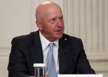 Goldman Sachs tops estimates as traders generate 0 million more revenue than expected