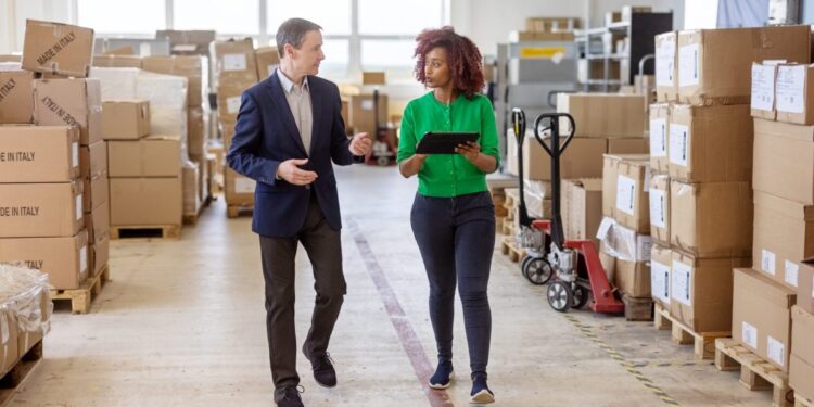 CEOs at America’s 100 largest low-wage employers are paid 632 times more than the average worker, study finds CEOs at America’s 100 largest low-wage employers are paid 632 times more than the average worker, study finds