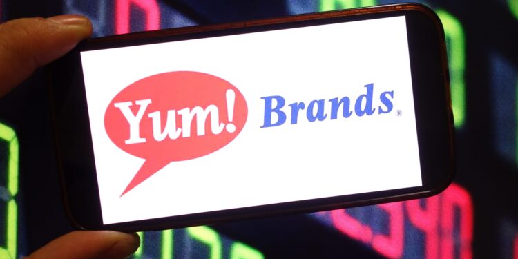 Yum Brands earnings miss estimates as Pizza Hut, KFC struggle in the U.S.