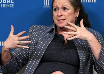 Disney heiress says any billionaire who can’t manage to share their wealth is ‘kind of a sociopath’ | Fortune Disney heiress says any billionaire who can’t manage to share their wealth is ‘kind of a sociopath’ | Fortune