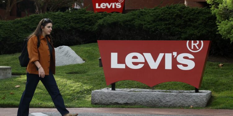 Levi Strauss raises prices, helping to boost profit and outlook