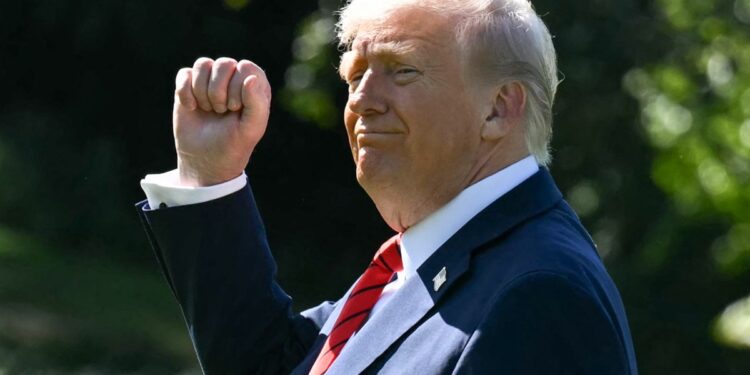 New China tariffs announced during government shutdown and AI valuation debate are a ‘perfect storm coming together,’ top economist says | Fortune New China tariffs announced during government shutdown and AI valuation debate are a ‘perfect storm coming together,’ top economist says | Fortune