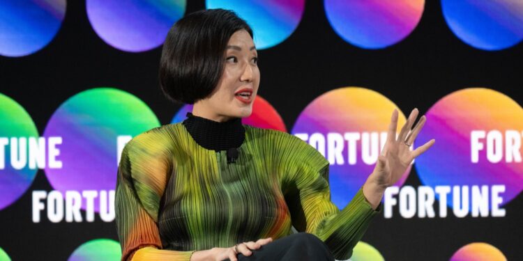 China ‘is not just talking, it’s walking the walk,’ say green industry leaders on why the eastern superpower is a new leader in climate action | Fortune