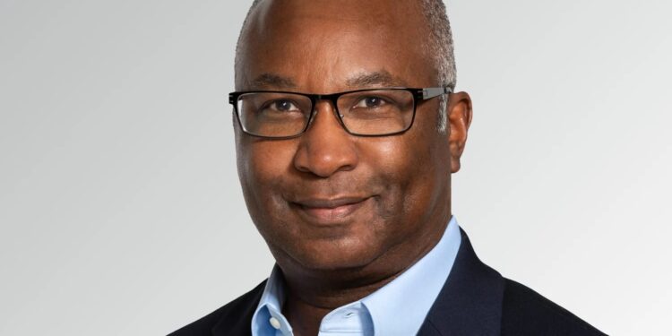 Kohl’s names Michael Bender as permanent CEO after a turbulent year and sales declines