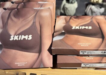 Skims valued at  billion after new funding round as it accelerates store expansion