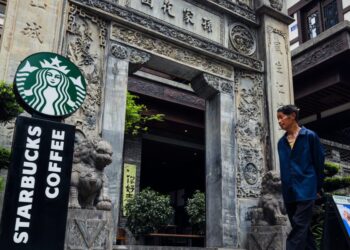 Starbucks sells 60% of China unit to Boyu at  billion value | Fortune