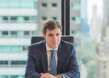 The 30-year-old obsessive networker who is dominating a wildly profitable niche on Wall Street known as ‘directs’ | Fortune