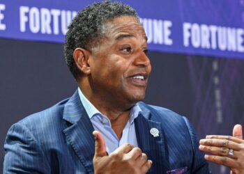 Exelon CEO: The ‘warning lights are on’ for U.S. elecgrid resilience and utility prices amid AI demand surge | Fortune