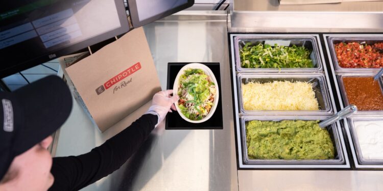 Tech startup Hyphen is bringing AI to the lunch line — with help from Cava and Chipotle