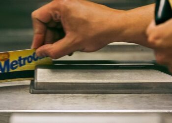 The retirement of this notoriously finicky card marks the end of an era for one of the world’s oldest and largest transit systems | Fortune