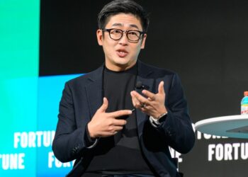 The workplace needs to be designed like an ‘experience,’ says Gensler’s Ray Yuen, as employees resist the return to office | Fortune