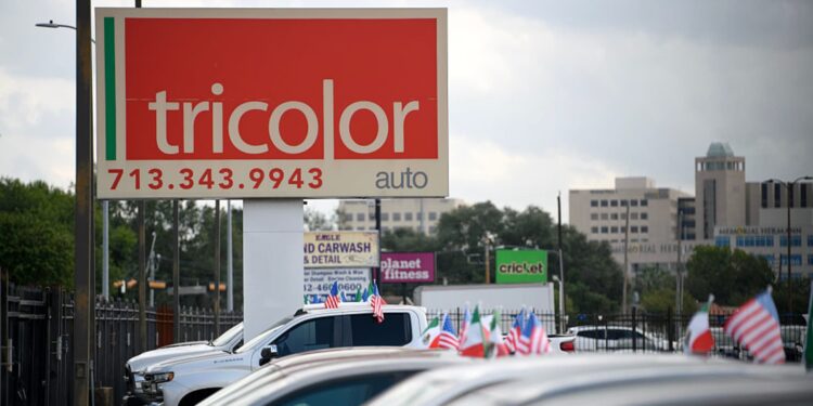 Tricolor CEO received a .25 million bonus weeks before company’s bankruptcy, prosecutors say Tricolor CEO received a .25 million bonus weeks before company’s bankruptcy, prosecutors say