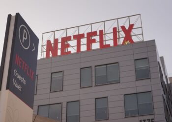 Netflix amends Warner Bros. Discovery offer to all cash