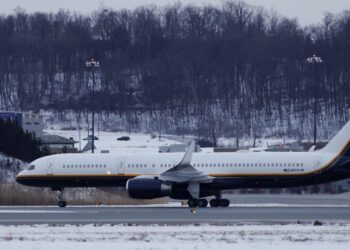Trump snatches Maduro but leaves his regime in charge for now | Fortune Trump snatches Maduro but leaves his regime in charge for now | Fortune