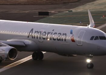 American Airlines flight attendants picket as CEO tries to calm frustrated employees