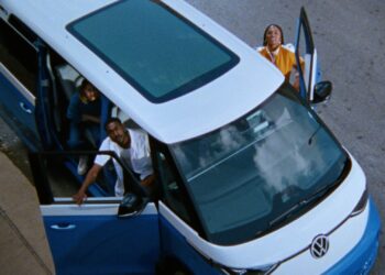 Automakers largely sit out 2026 Super Bowl advertising amid industry uncertainty