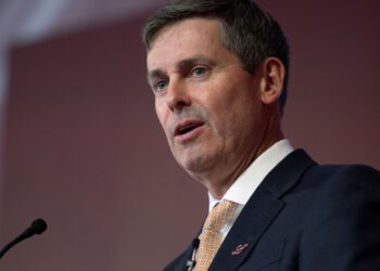 Eli Lilly CEO says Medicare coverage of obesity drugs could ‘change the game’ for upcoming pill launch