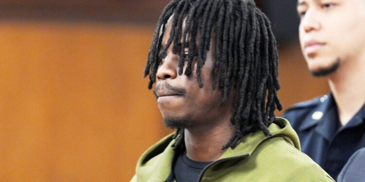 New York City cops actually arrested someone for getting in a snowball fight with them | Fortune New York City cops actually arrested someone for getting in a snowball fight with them | Fortune