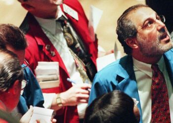 Software selloff giving you deja vu? We’ve been here before, says Deutsche Bank, when the dotcom bubble began to burst | Fortune