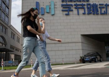 Top Hollywood screenwriter warns TikTok’s new tool is at the gates: ‘I hate to say it. It’s likely over for us’ | Fortune