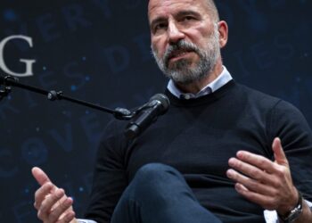 Uber CEO predicts most rides could be robot-operated within 20 years | Fortune Uber CEO predicts most rides could be robot-operated within 20 years | Fortune