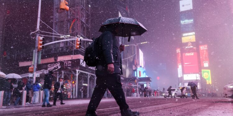 Historic winter storms weigh on Gap, Old Navy performance after 800 temporary store closures