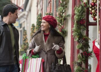 U.S. debt is like a Hallmark movie boyfriend who eventually gets dumped for a small town firefighter, budget watchdog warns  | Fortune