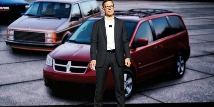 Chrysler CEO says there is a minivan ‘resurgence’ but stays quiet on product plans Chrysler CEO says there is a minivan ‘resurgence’ but stays quiet on product plans